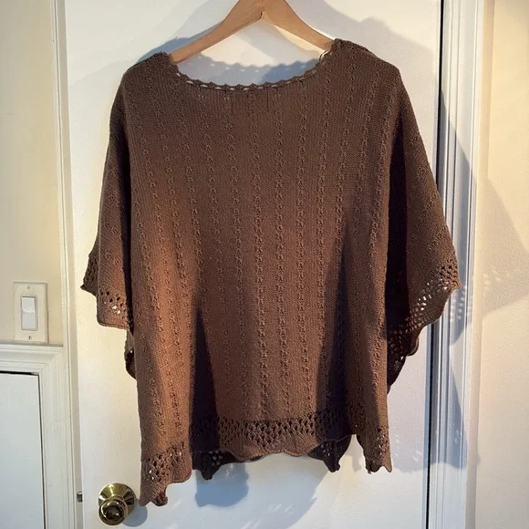 NWT Debbie Morgan Mocha Knit crochet Poncho. Very soft. Tie at front. Sz L - Picture 5 of 6